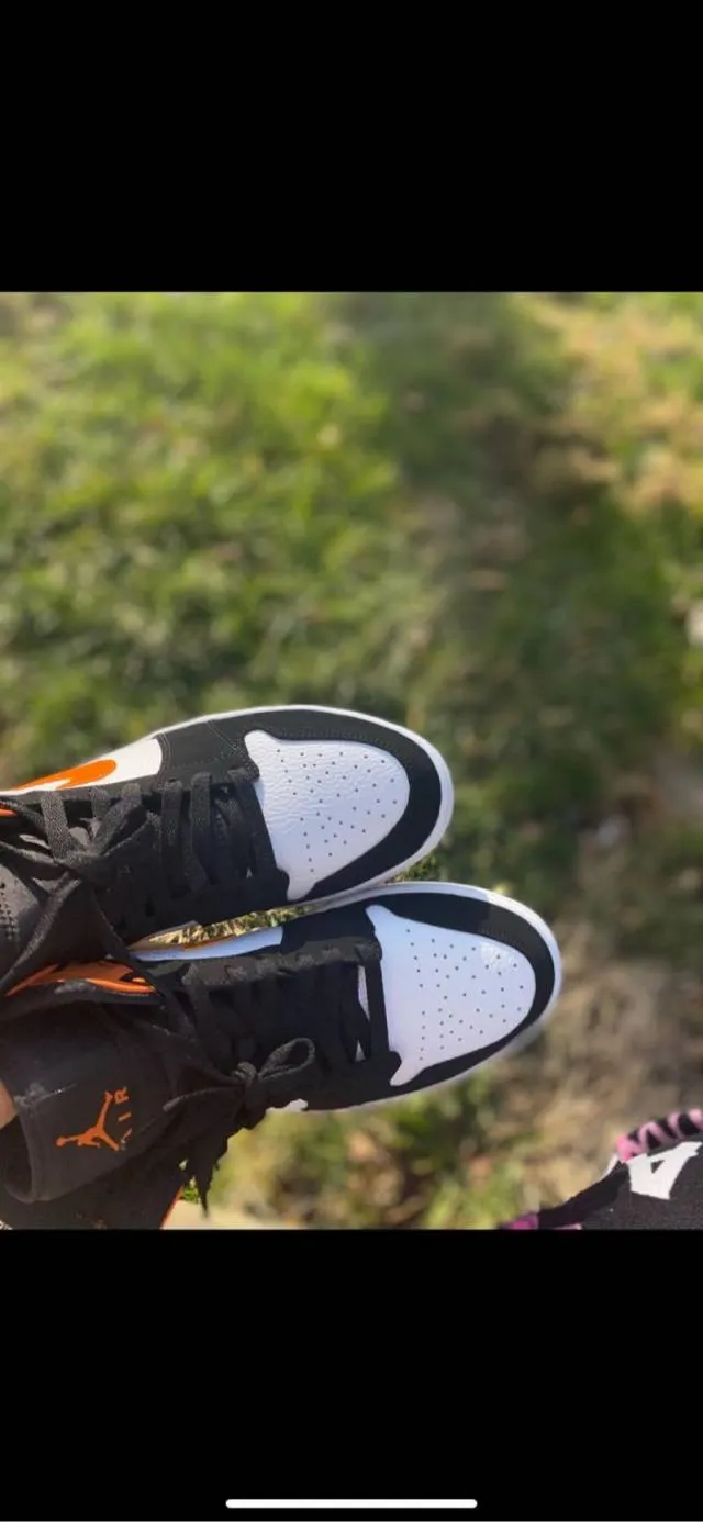 Air Jordan 1 Mid Black Starfish